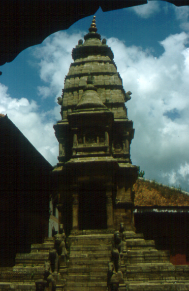 Dszes, rgi stupa