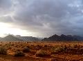 Februri naplemente a Vrs-sivatagban